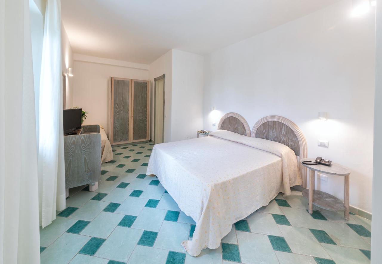 Hotel Oasi Castiglione Casamicciola Terme Bagian luar foto