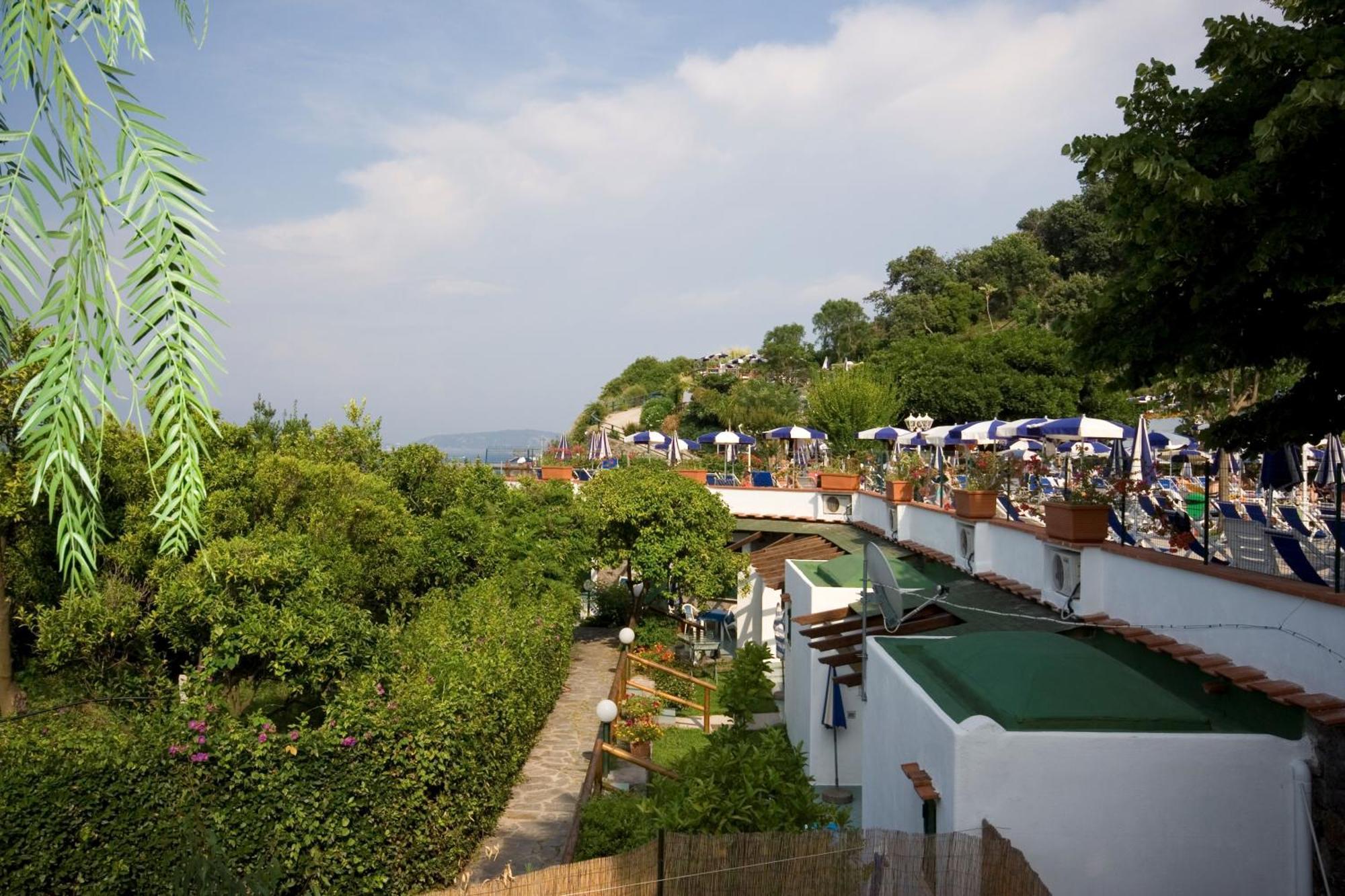 Hotel Oasi Castiglione Casamicciola Terme Ruang foto
