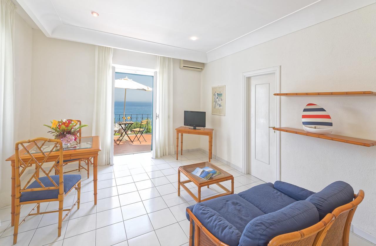 Hotel Oasi Castiglione Casamicciola Terme Bagian luar foto