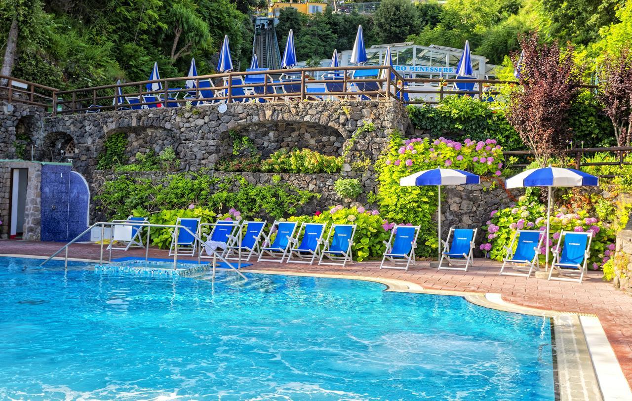 Hotel Oasi Castiglione Casamicciola Terme Bagian luar foto